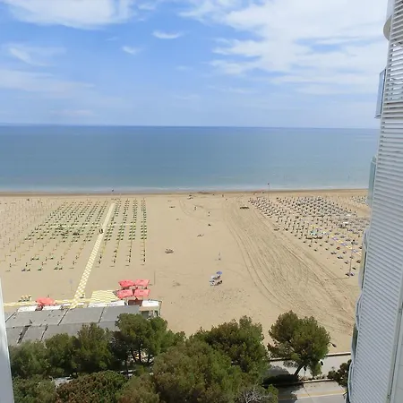 Torre Zanier * 利尼亚诺萨比亚多罗